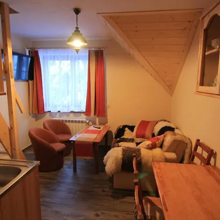 Çiftlik konaklama Nad Stawem