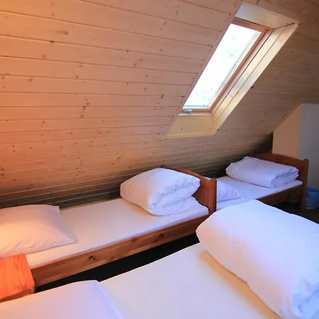 Çiftlik konaklama Nad Stawem